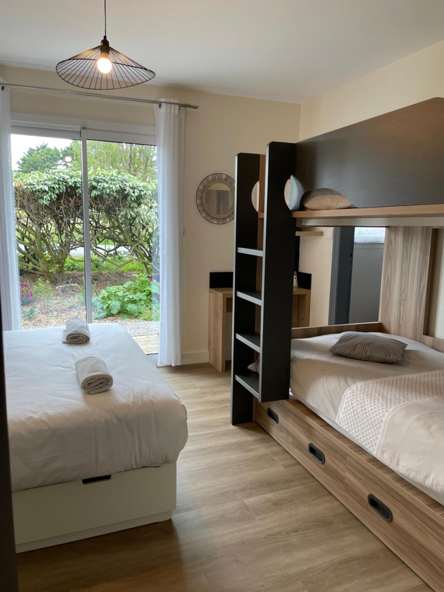 Hotel Aux Tamaris Sauzon Екстер'єр фото
