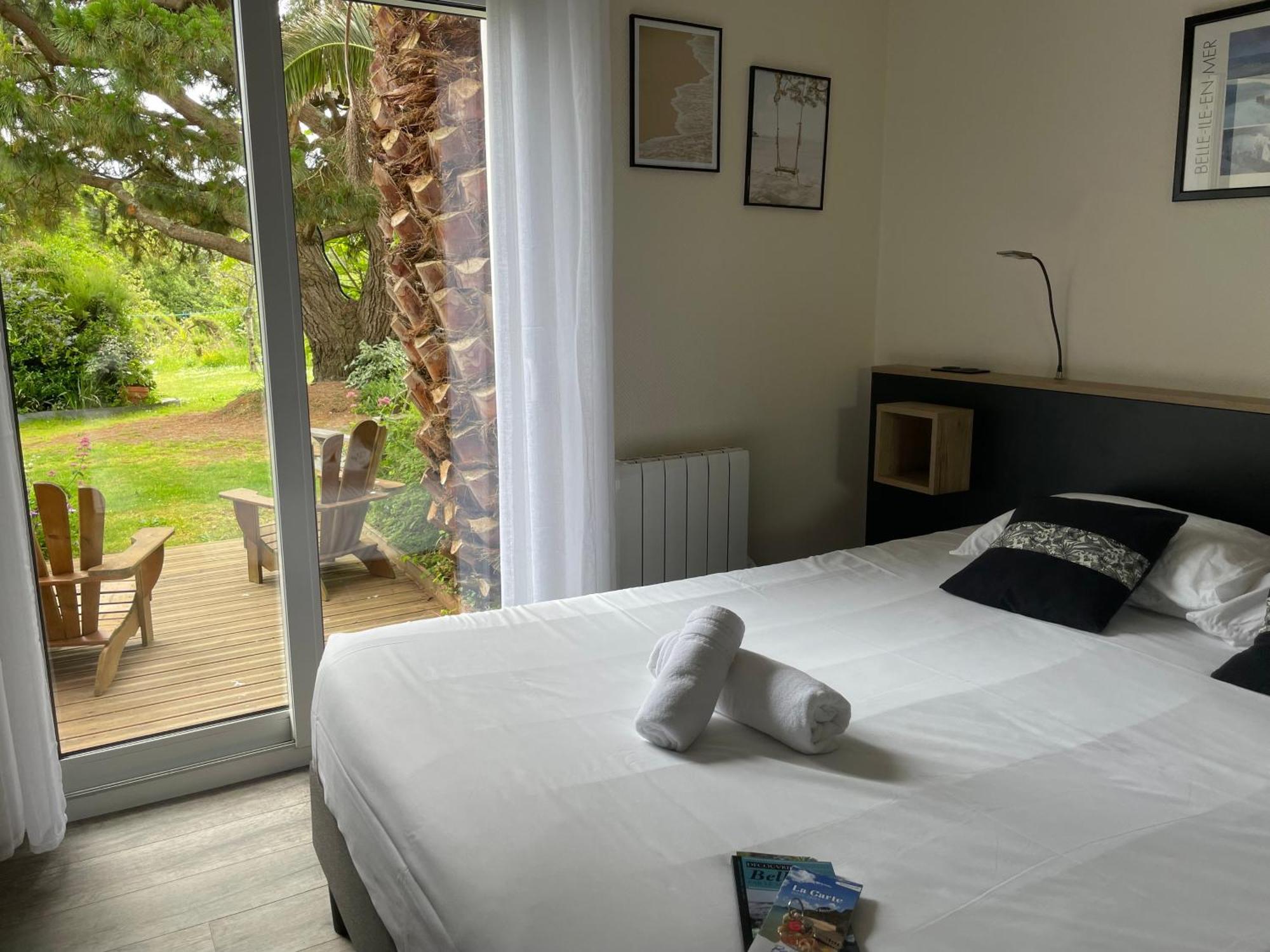 Hotel Aux Tamaris Sauzon Екстер'єр фото