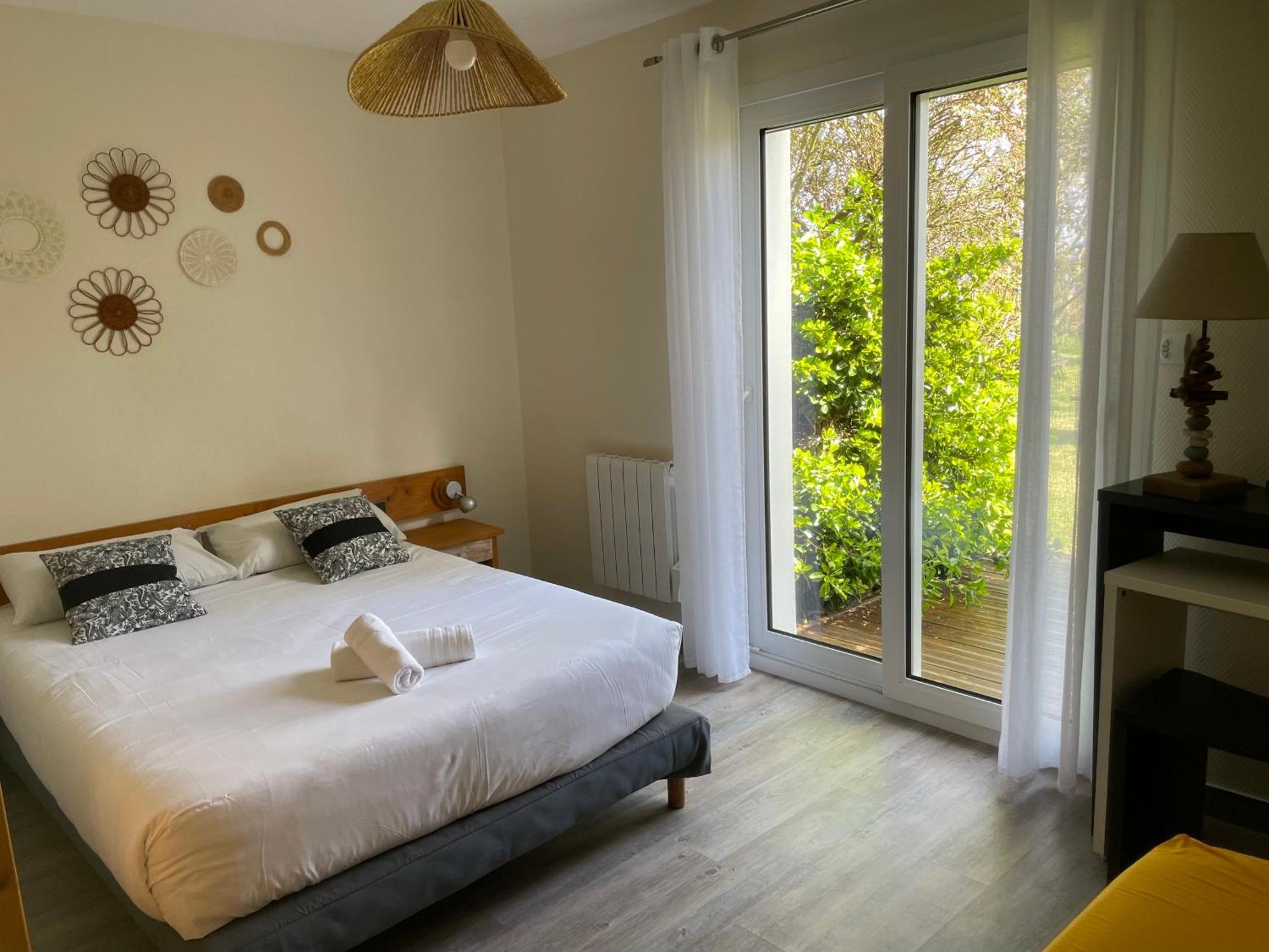 Hotel Aux Tamaris Sauzon Екстер'єр фото