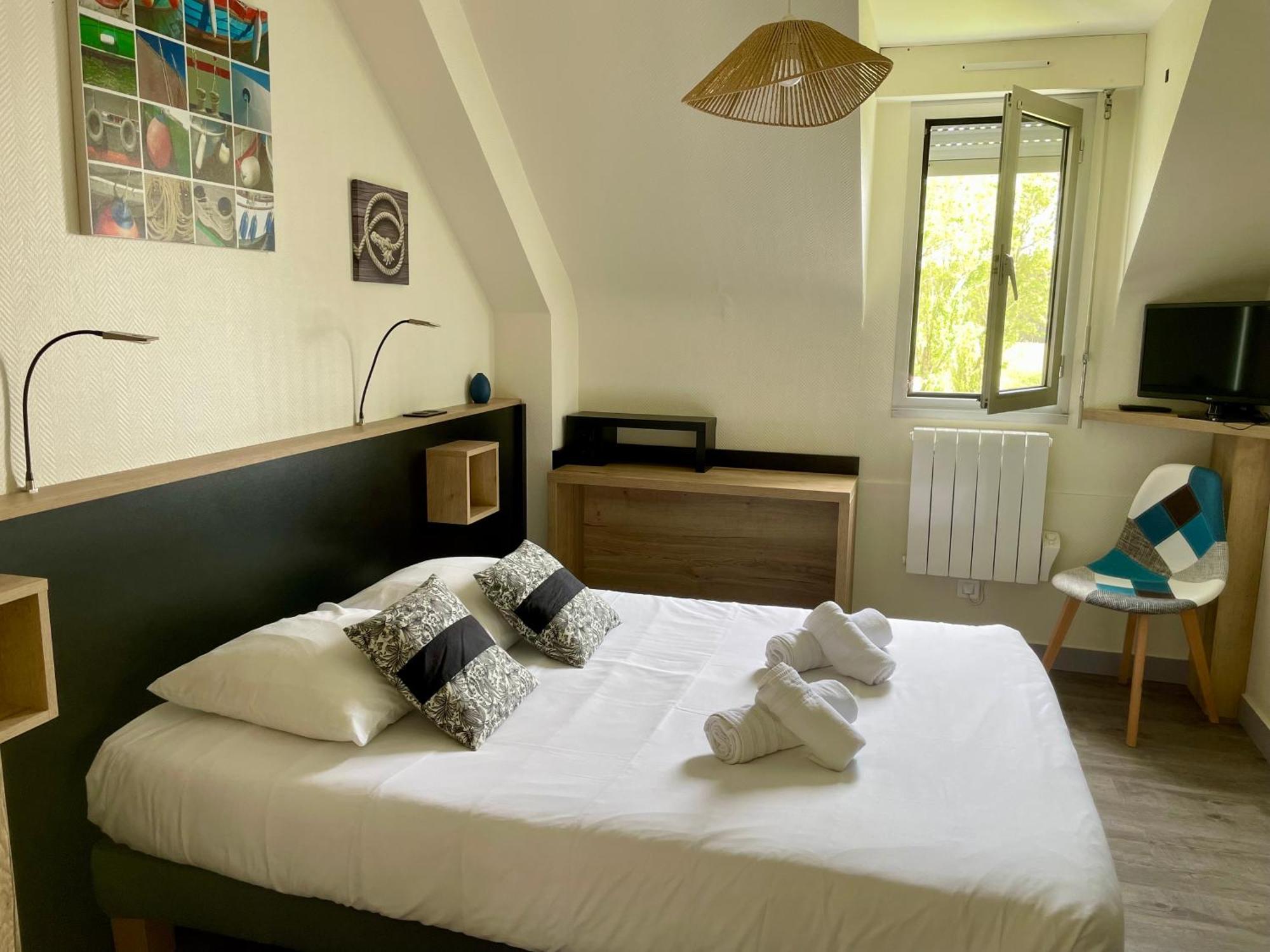Hotel Aux Tamaris Sauzon Екстер'єр фото