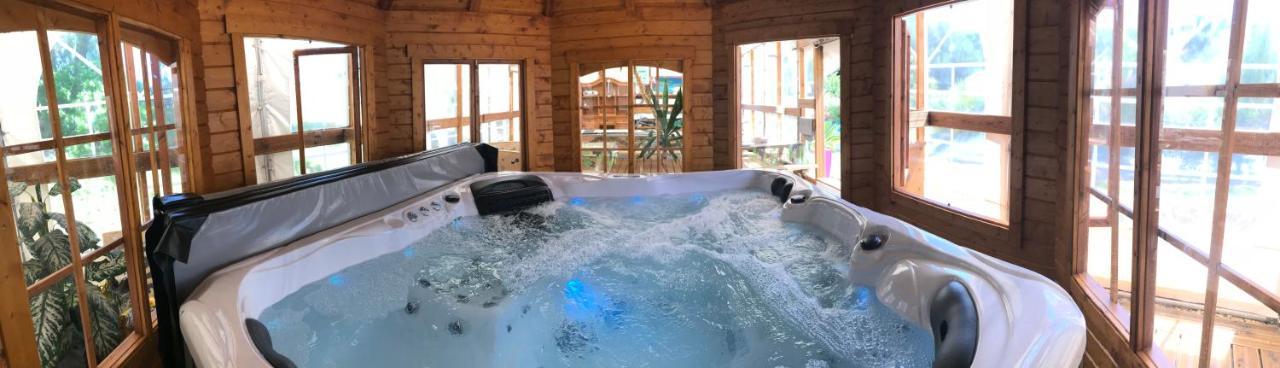 Hotel Aux Tamaris Sauzon Екстер'єр фото